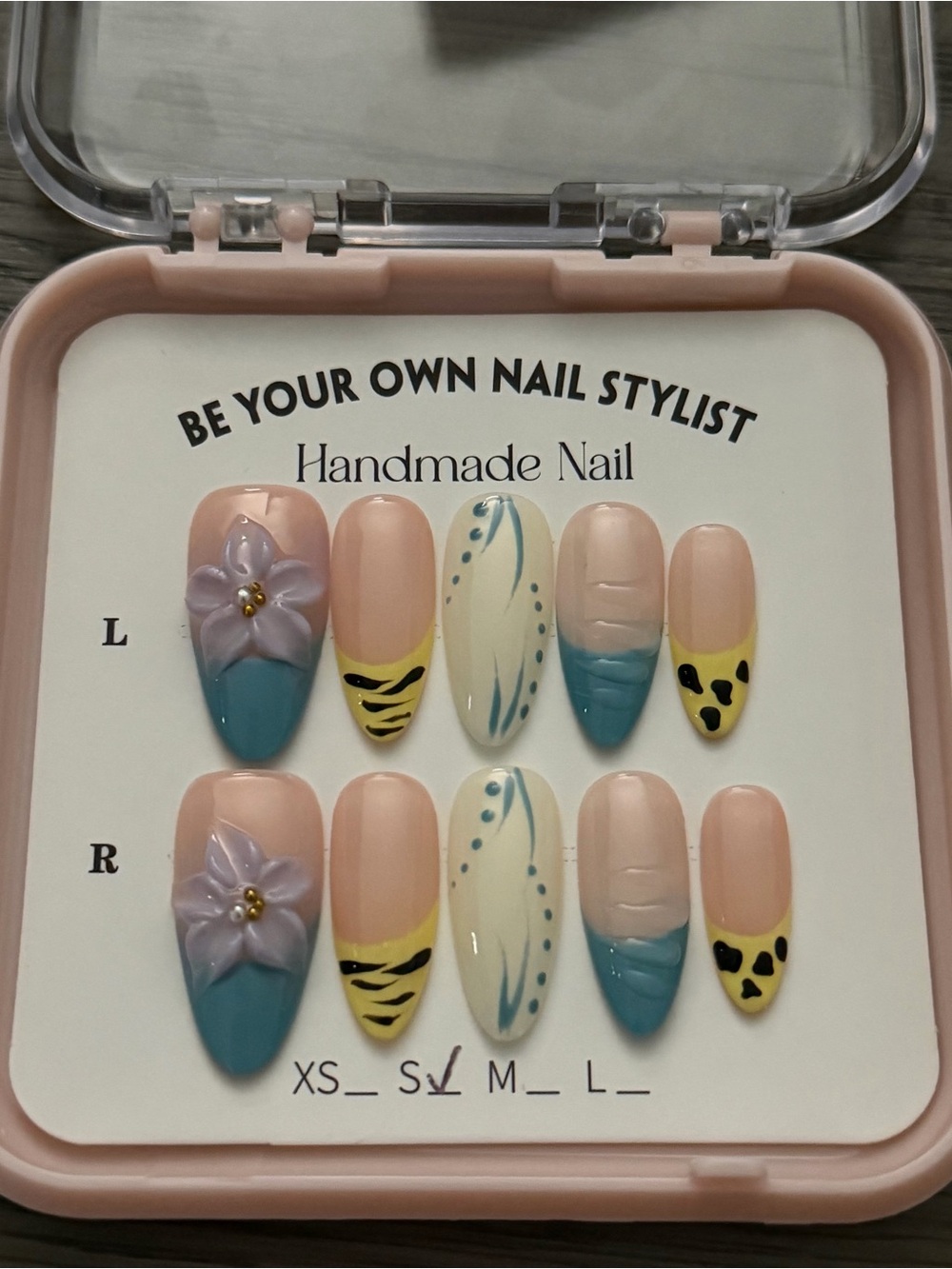 Handmade Blue & Pink Floral Accent Press-On Nails